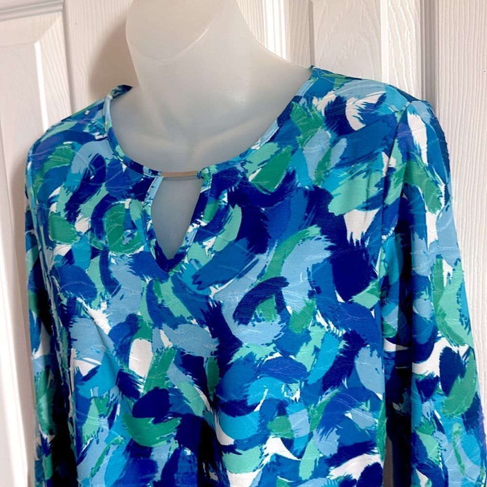 Kate Park 3/4 Sleeve Teal Blue DRESSY Top Blouse Shirt Peep Hole Small S NWT - Picture 2 of 5